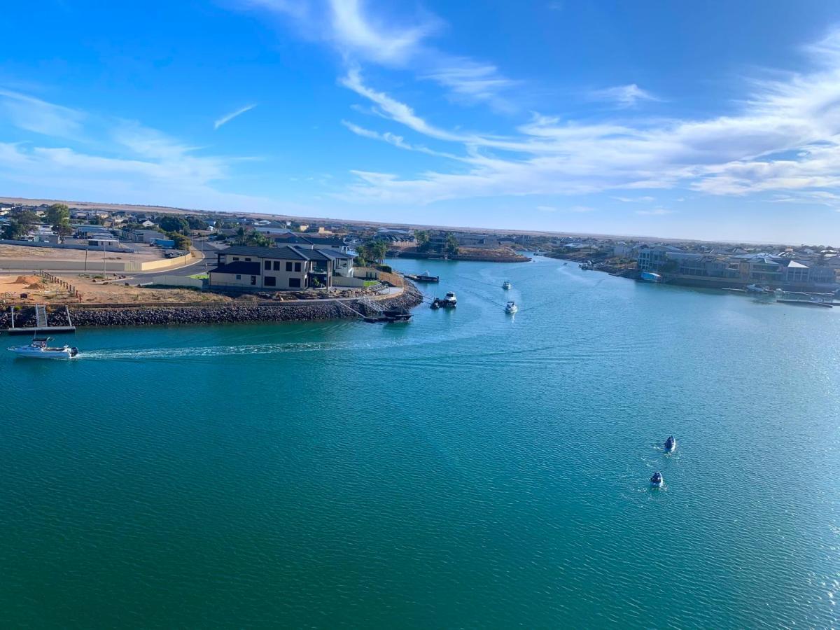 Wallaroo Marina Luxury Apartment Exterior photo